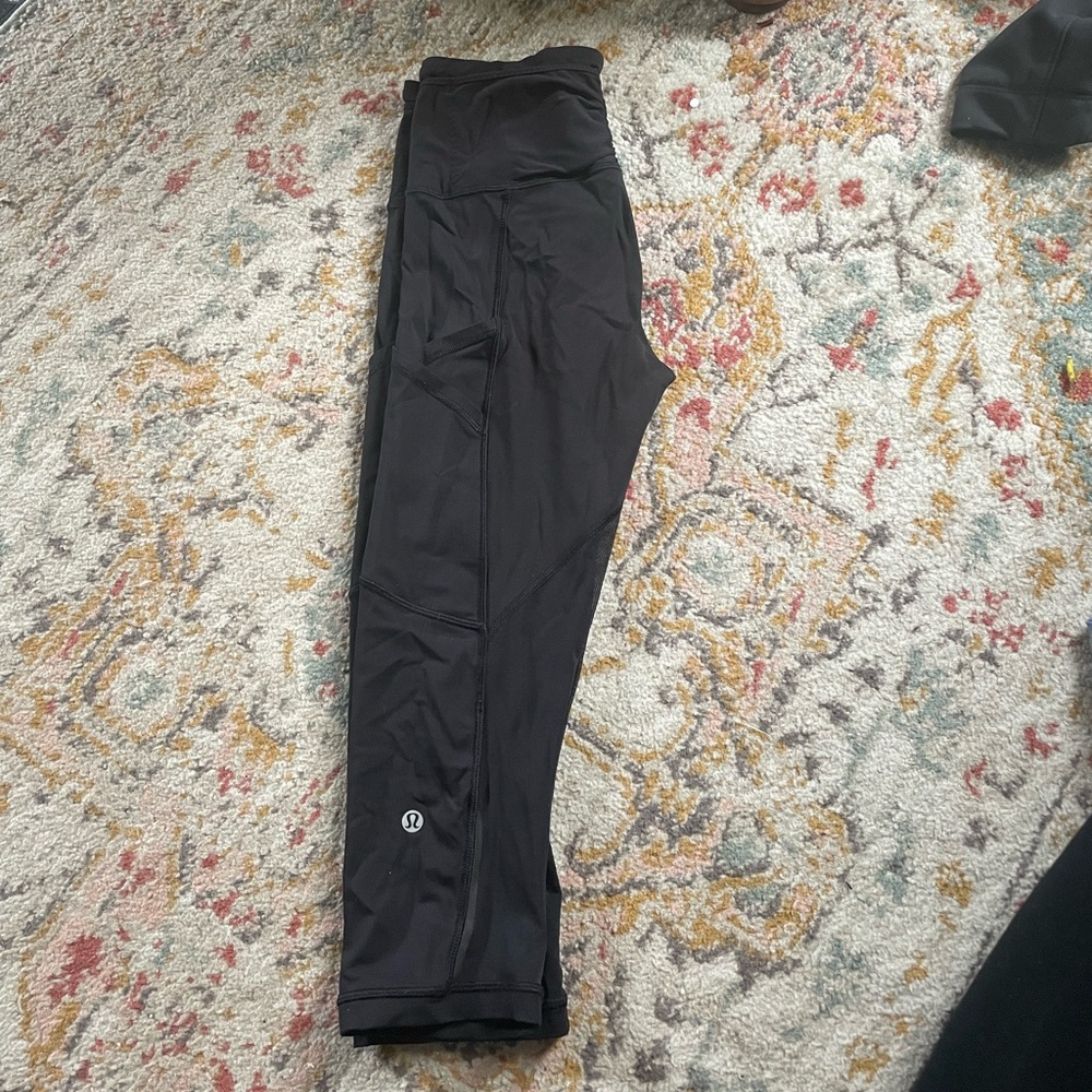 Lulu lemon capris